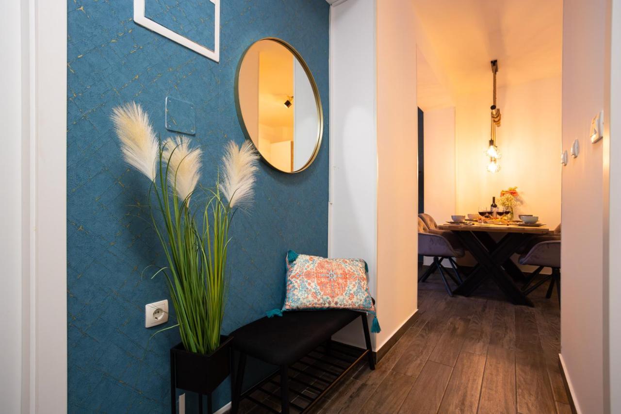 Oasis Luxury Apartment With Terrarce And Jacuzzi 스플리트 외부 사진