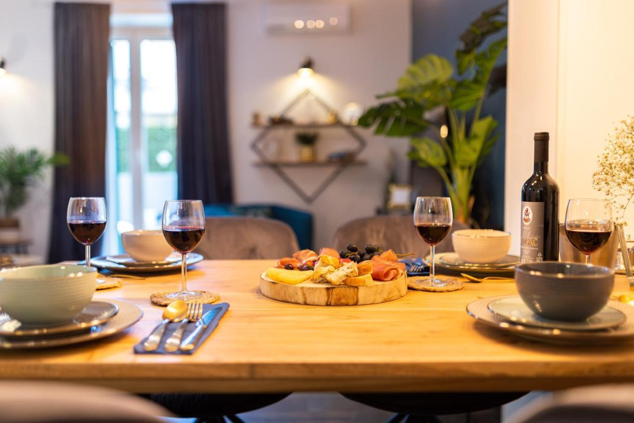 Oasis Luxury Apartment With Terrarce And Jacuzzi 스플리트 외부 사진